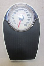 HEALTHOMETER PERSONEL SCALE - 300lb CAPACITY