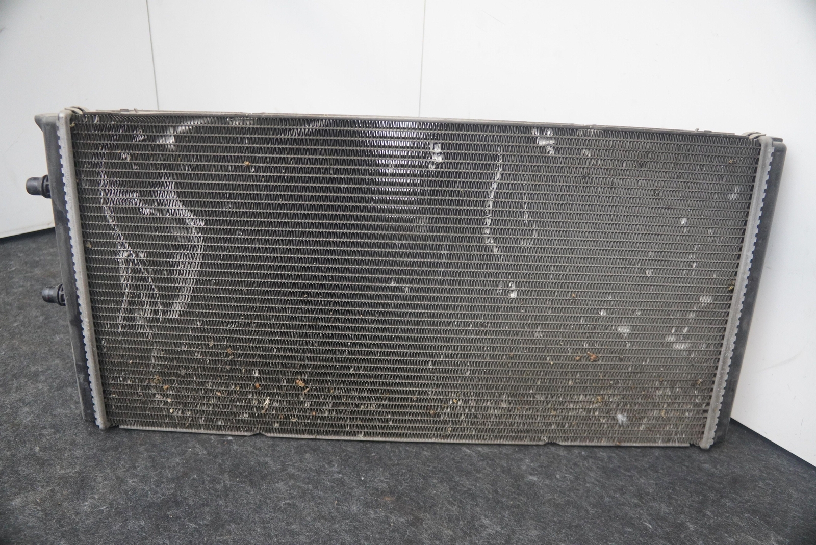 Upper Front Radiator 17112284608 OEM BMW i8 2014-19 M2 M3 M4