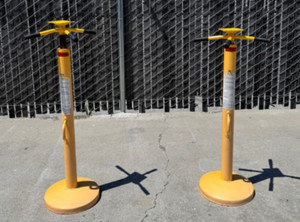 Uline Economy Trailer Stabilizing Jack: 44" to 51" with 50,000 Lb Load