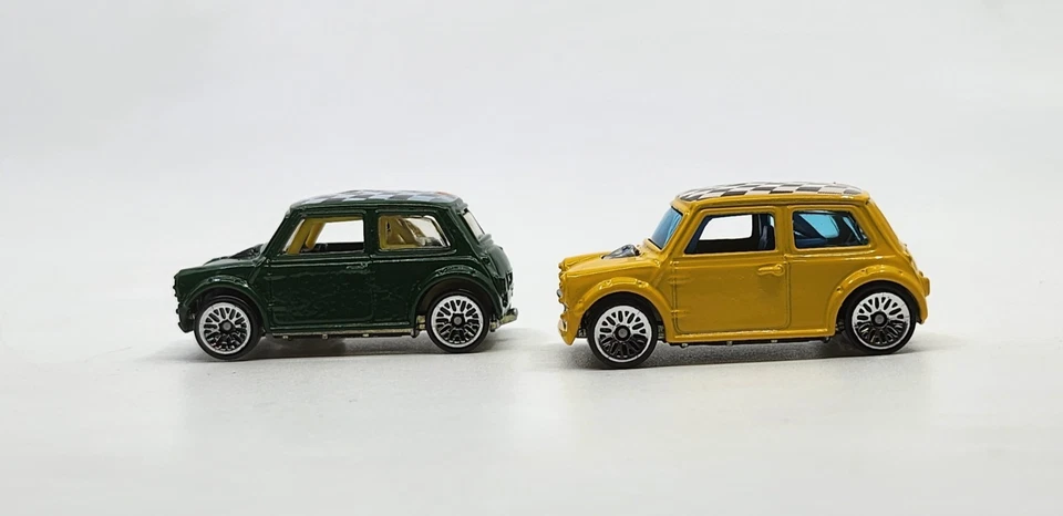 Mini Cooper Hot Wheels® 2000 First Editions™  1:64 Die-Cast #30/36 Lot of 2 - Image 2 of 4