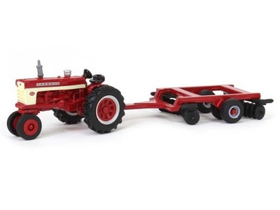 Case IH Farmall 460 Tractor w/ Narrow Front and Disk 1:64 Model by ERTL ZFN44377