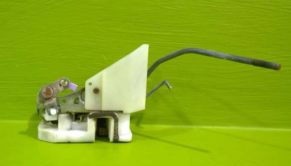 92-96 PRELUDE CPE PASAJERO DERECHO PUERTA DELANTERA CERRADURA PESTILLO ACTUADOR OEM 3687-6 Foto 2 de 2