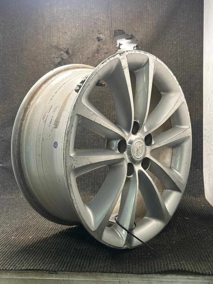 Fits 2012-2015 Buick Verano 18x8in Wheel/Rim OEM:22758351 - Image 3 of 4