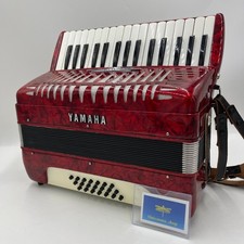 YAMAHA Accordion YA-21 8905 Red 32 Keyboard Shoulder Strap Operation OK w/case