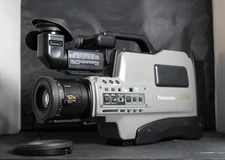 Panasonic Reporter S-VHS 456 Camcorder w/ Case, Battery, Extension Battery Cords
