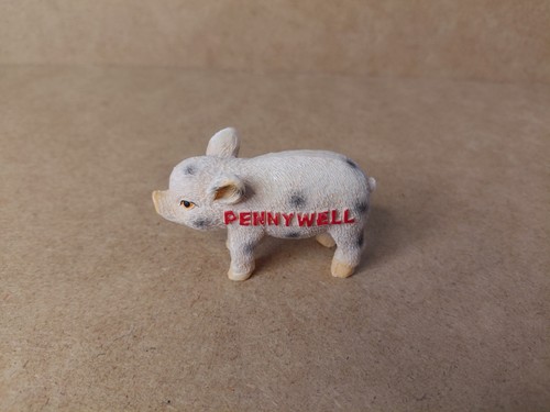 Pennywell Farm Pig Ornament / Small Souvenir / Family Day Out Giftshop Gift
