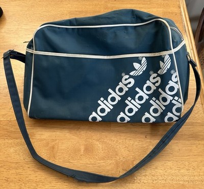 VTG 70s ADIDAS Gym Bag Small/Medium Blue & White Zip READ
