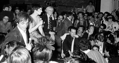 Steve Rubell Liza Minnelli Bianca Jagger Andy Warhol & Hals - 1978 Old Photo