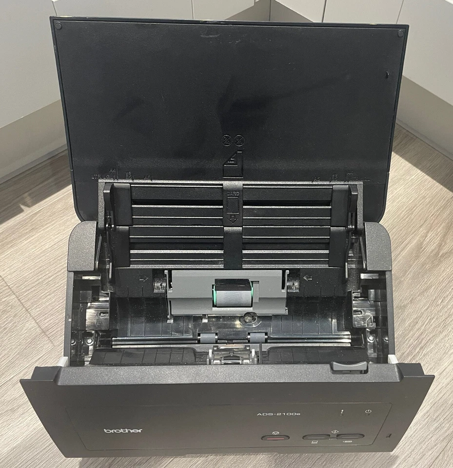 Brother ADS-2100 Sheetfed Scanner A4 USB with USB cable and power lead - Image 3 of 3