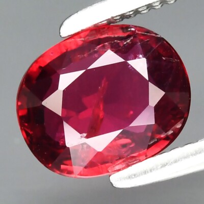 0,65 kt 6 x 5 mm ovaler natürlicher lila roter Spinell Edelstein, Myanmar
