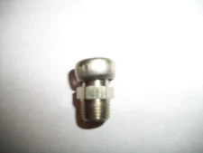 TOTAL PERFORMANCE REAR END SCREW IN VENT TUBE P/N 5698 DIFFERENTIAL AXLE 1/8"