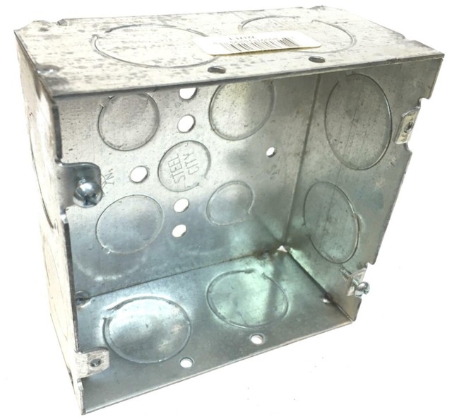 THOMAS & BETTS 411/16" SQUARE Conduit Electrical BOX 21/8" DEEP