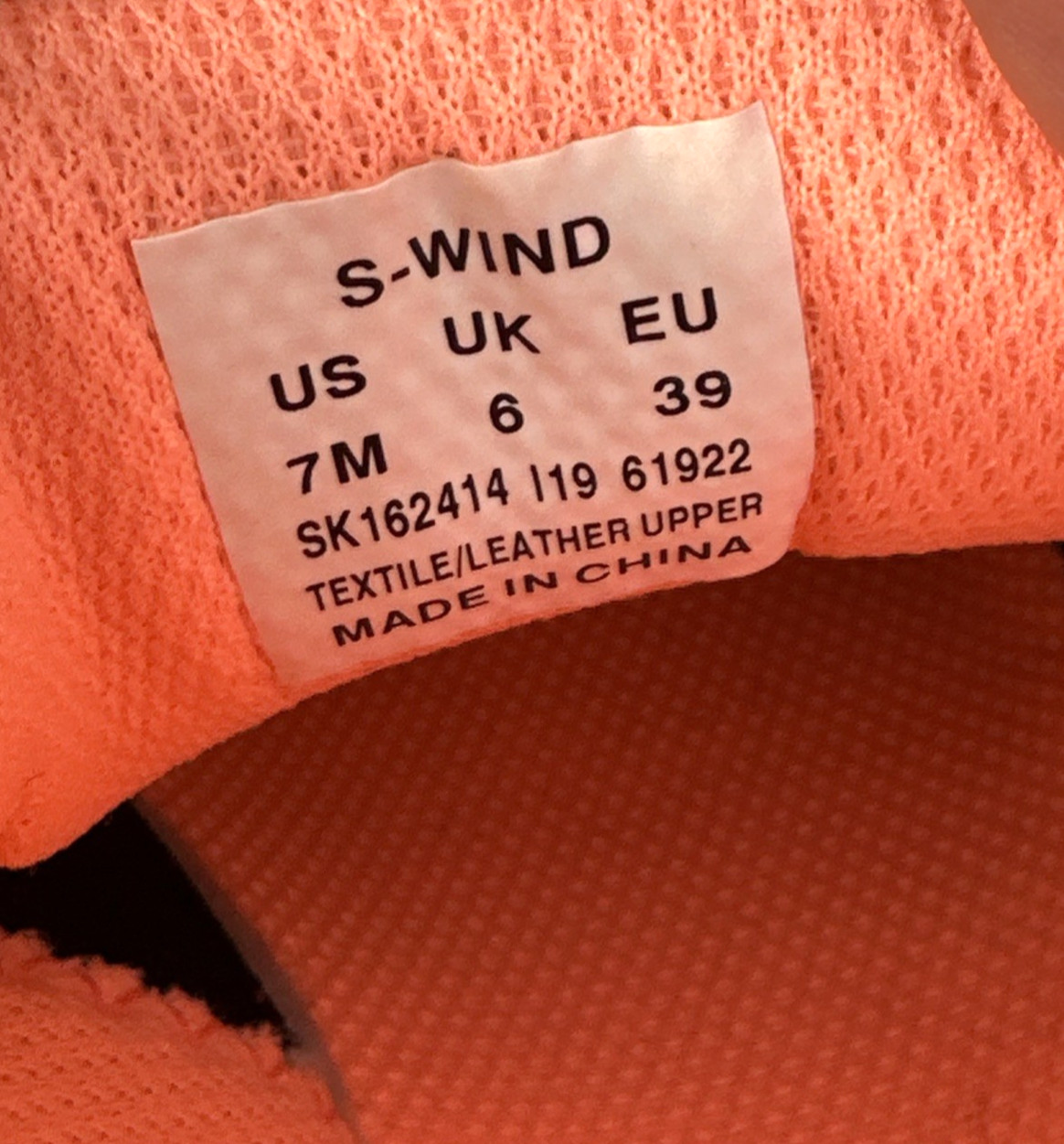 Saucony S-Wind Youth Size 7M Women’s 8.5M Athletic Shoes Purple Gray Coral thumbnail 11