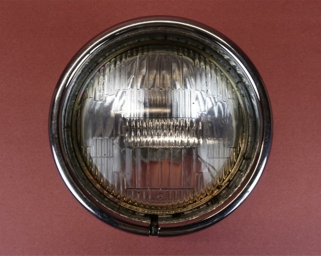 20002006 Harley Davidson Road King FLHR Front Headlight Head light