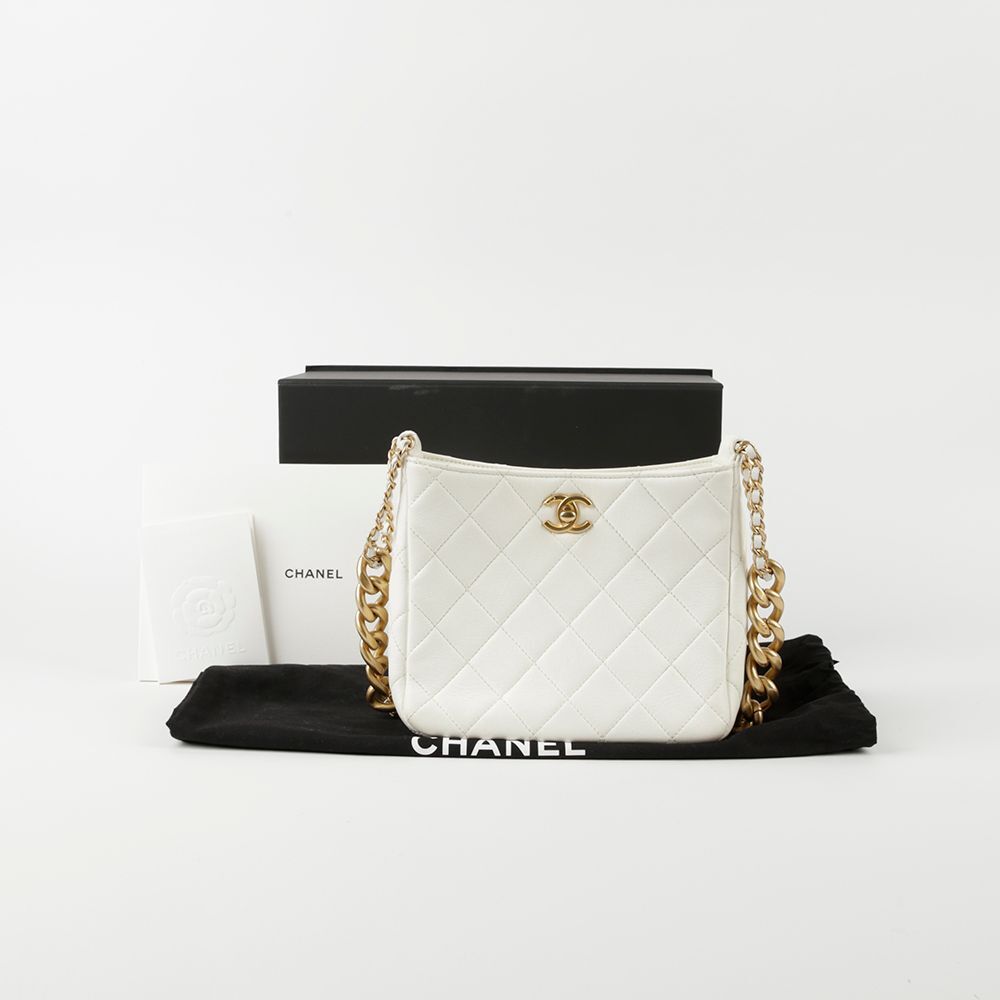 CHANEL White Leather CC Hobo Bag with Chain Strap AS3154 Shoulder Crossbody