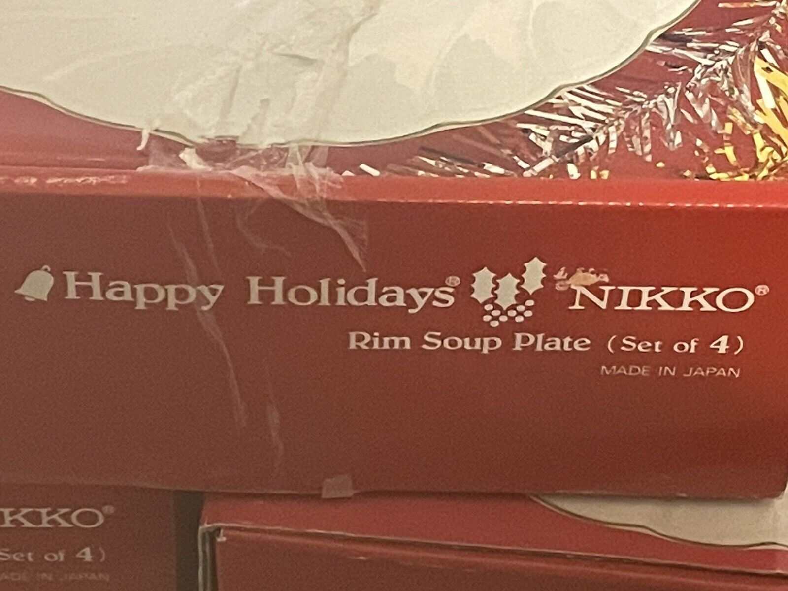 Nikko Happy Holidays LARGE RIM SOUP PLATE Set 4ea White w/ Christmas Tree in Box