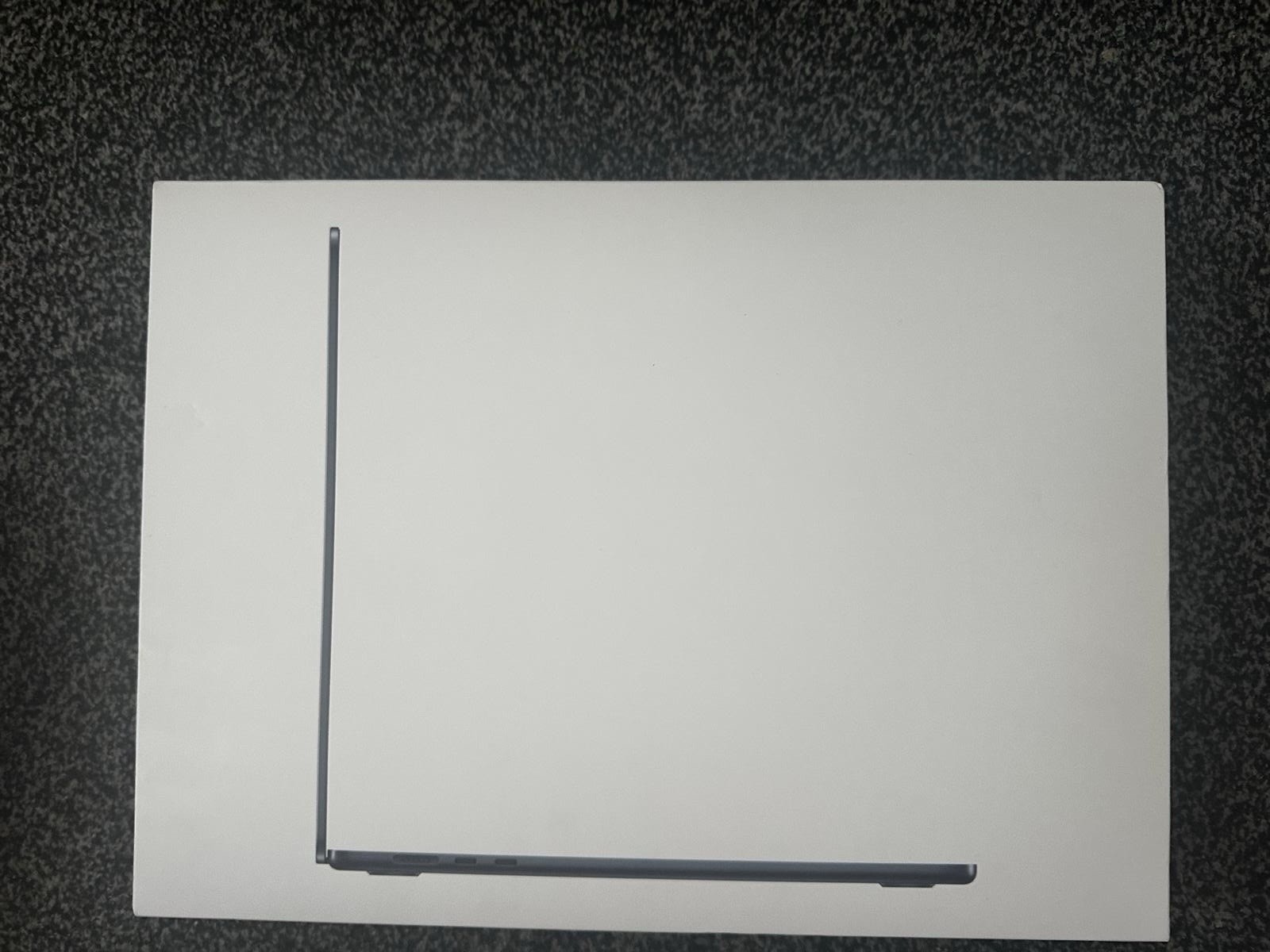 Apple MacBook Air 15 Inch M4 16GB RAM 256GB SSD 2025 Midnight Brand New Sealed