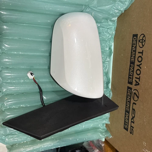 2015-2017  Toyota Sienna XLE Driver Side Mirror  W/Heated / BSM , White Color