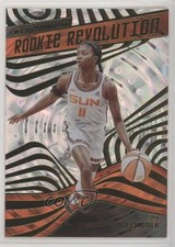 2022 Panini Revolution WNBA Rookie Revolution Fractal Nia Clouden #1 0q5k