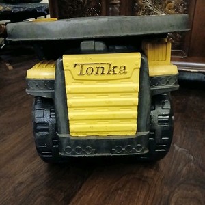 Tonka Yellow metal Dump Truck Toy Construction Vehicle