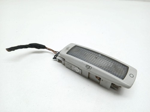 Volkswagen PASSAT B5 1997 Hinten rechts Fondbeleuchtung 3B0947291 UST115366