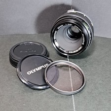 Olympus 50mm F 3.5 OM SYSTEM AUTO MACRO MF Lens w/Caps JAPAN MINT