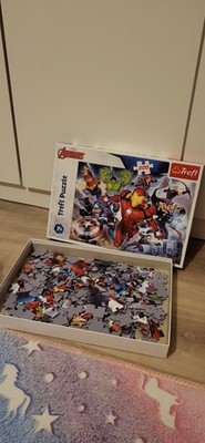 Trefl Puzzle Avengers, Kinderpuzzle, 200 Teile, 48 x 34 cm, 13260