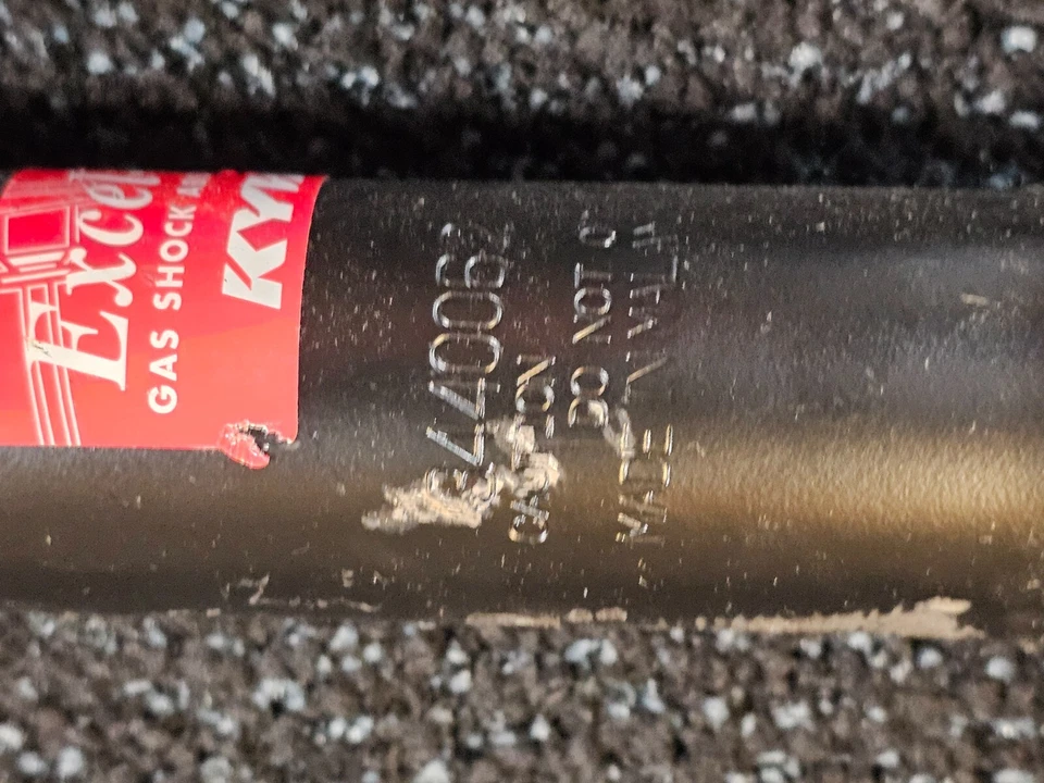 Amortiguador de suspensión KYB 3440062 Excel-G para Hyundai Tucson 16-18 (CANTIDAD 2) Foto 4 de 4