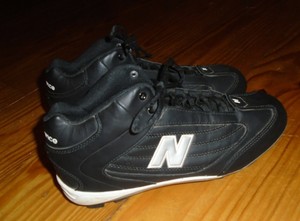new balance baseball cleats size 9