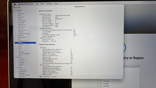 MacBook Pro 16" 2019 (2 To SSD, i9, 2,40 GHz, 32 Go) - Gris sidéral - Mauvais haut-parleur - Photo 3/5