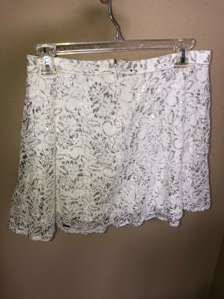 Minifalda Hollister Floral Plateada/Blanca M Foto 2 de 4