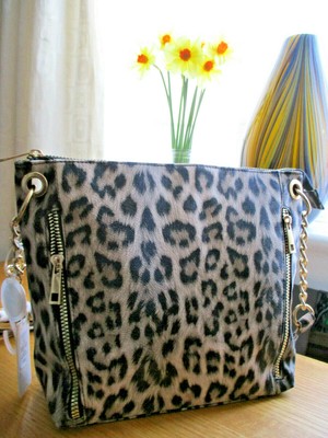 ladies leopard print bag