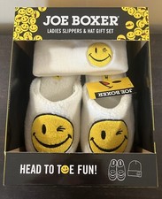 SMALL 6/7 Joe Boxer Emoji WINKY SMILEY FACE Sherpa Slippers Hat Gift Set NIB