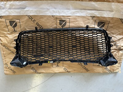 AUDI R8  Front Radiator Grille Trim 4S0853651G3FZ New Genuine
