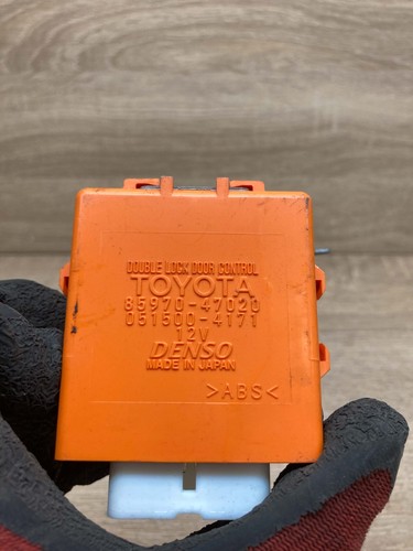 85970 47020 051500 4171 Denso Toyota Prius CENTRAL LOCKING & ALARM SYSTEM MODULE - Picture 5 of 7