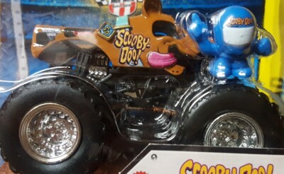 【中古】「非常に良い」Scooby Doo Monster Jam Off Road Truck By Hot Wheels 1:64 Hot Wheels Monster Jam Trucks Off Road Scooby-Doo Truck & Figure 1