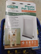 NEW PetSafe PPA00-10959 Pet Door with Soft Tinted Flap Medium 1-40lb