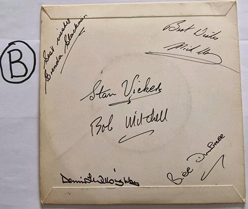 Mick Urry His Showband Featuring Brenda Blackman Used Vinyl Record (Signed) - Picture 4 of 4