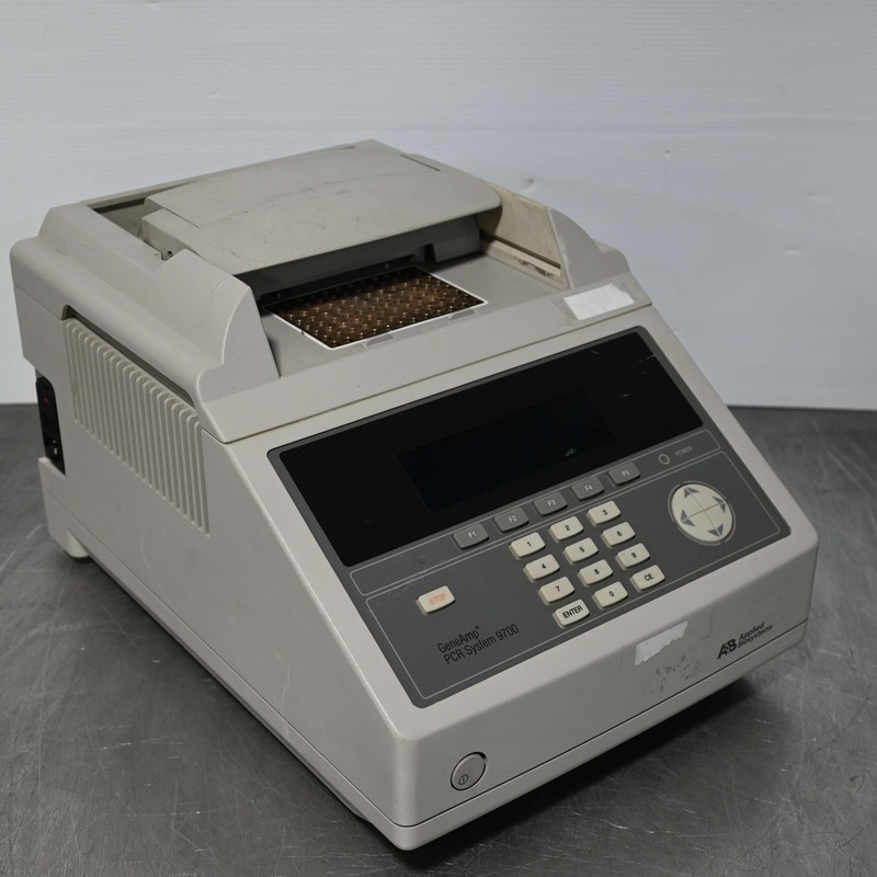 Applied Biosystems GeneAmp PCR System 9700 Thermal Cycler N8050200