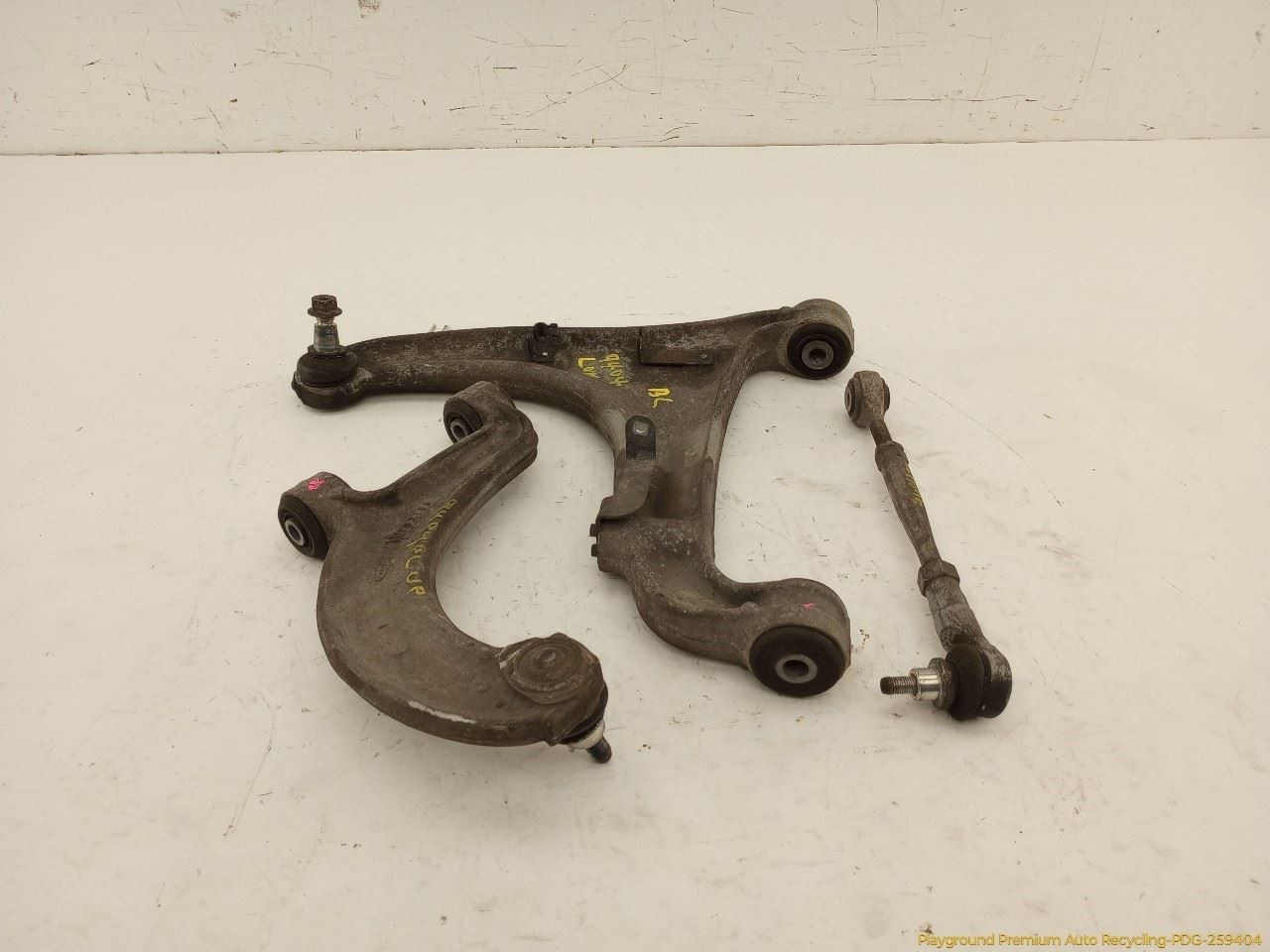 Maserati Quattroporte 2003-2008 Rear Left Tie rod ends Set