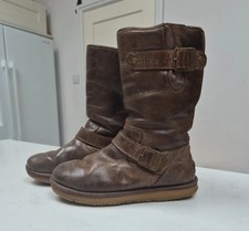 UGG Kensington boots size 5