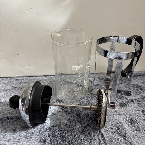 Bodum Glass French Press Single Serve Coffee Maker Small 1 Cup Chrome Black - Afbeelding 3 van 4
