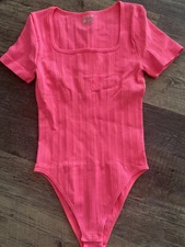 OQQ Women’s Bodysuit Sexy Ribbed Square Neck Short Sleeve Small Pink