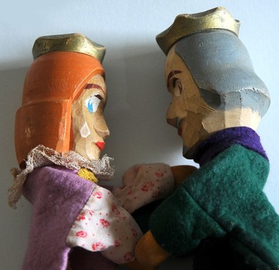 2 Vintage Handpuppen Lotte Sievers Hahn Puppentheater Königspaar König + Königin