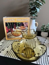 Vintage Honey Gold Anchor Hocking Accent Modern 3-Piece Chip And Dip Set