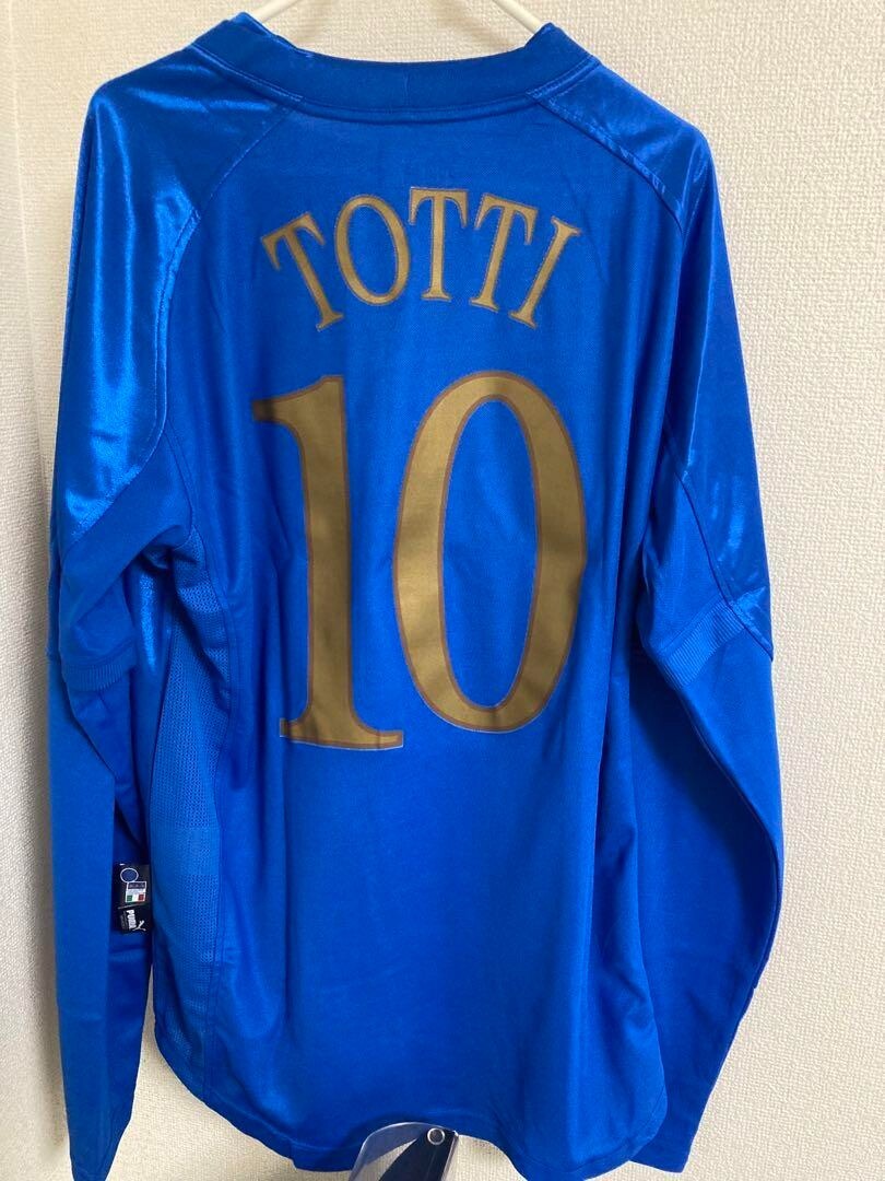 イタリア代表 Puma サッカーウェア 長袖10番　TOTTI トッティ イタリア代表 Puma サッカーウェア 長袖10番 TOTTI トッティ イタリア