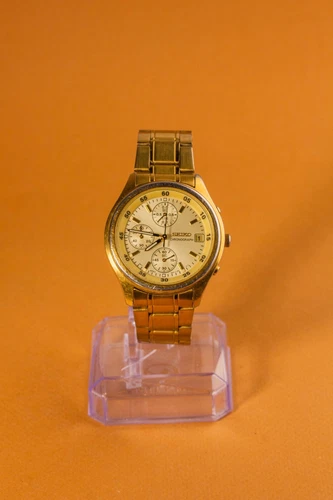 VINTAGE SEIKO 39mm QUARTZ CHRONOGRAPH FULL GOLD PLATED V657-0A70