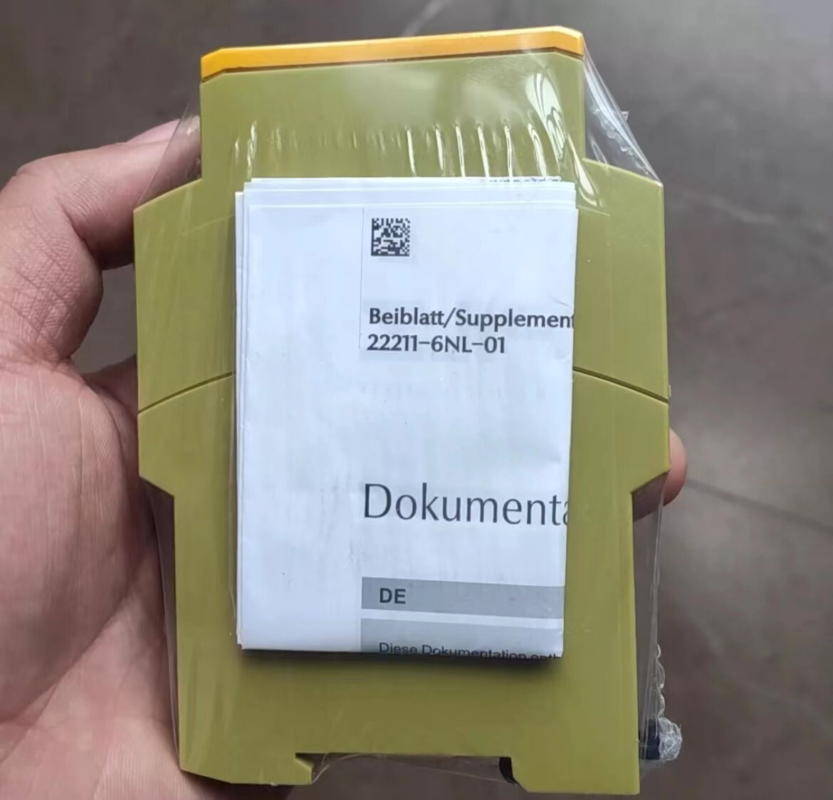 NEW PILZ 774303 PNOZ X2 24VAC/DC 2n/o Safety Relay fast shipping | eBay
