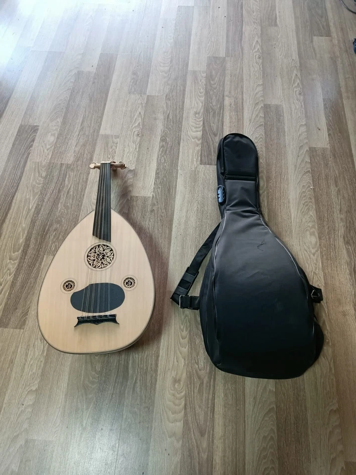 Estudiante turco hecho a mano Oud (Ud) con estuche blando, nuevo Foto 2 de 4