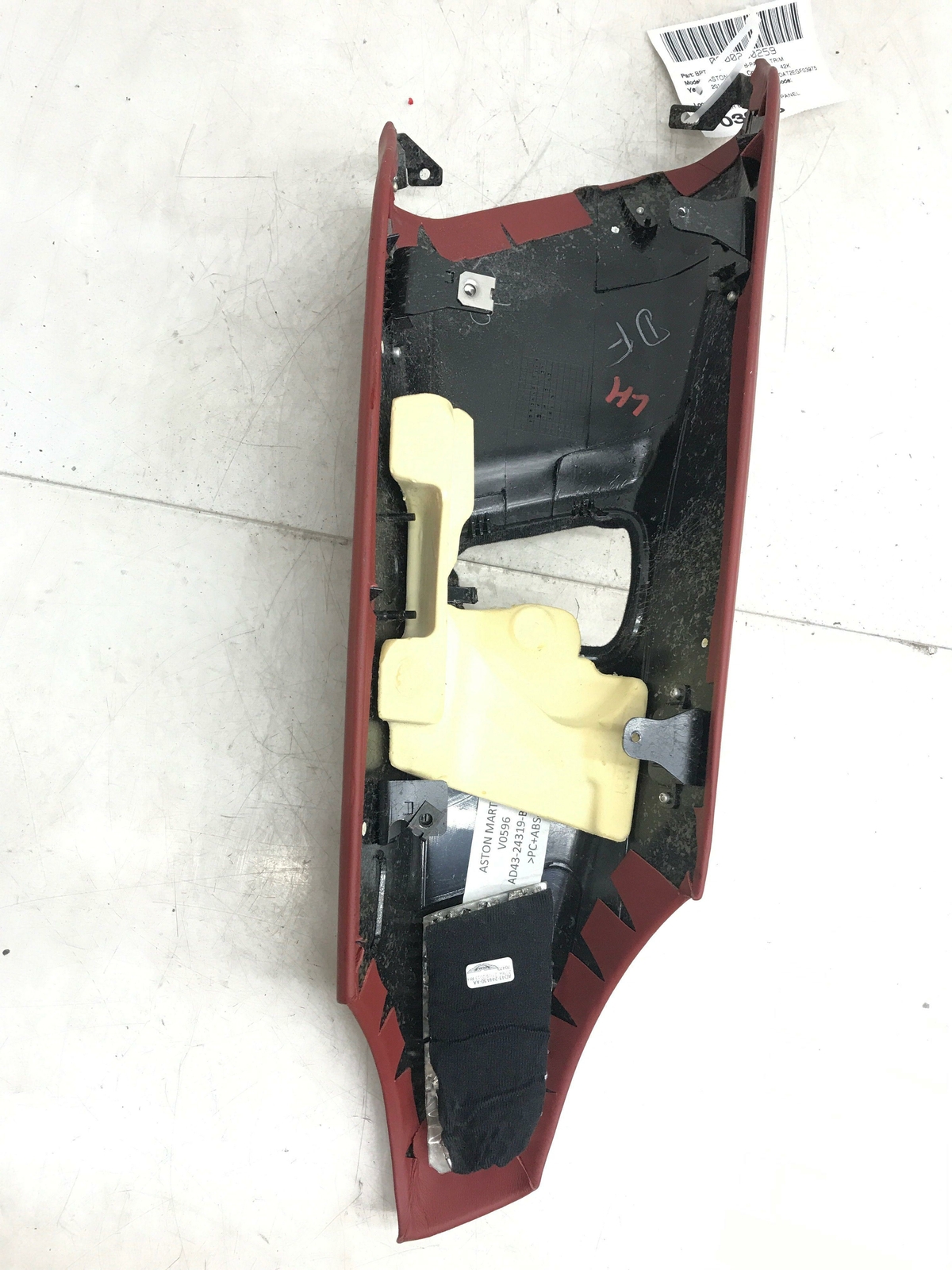 ASTON MARTIN RAPIDE LEFT UPPER B-PILLAR TRIM PANEL COVER RED AD43-24319-BD OEM